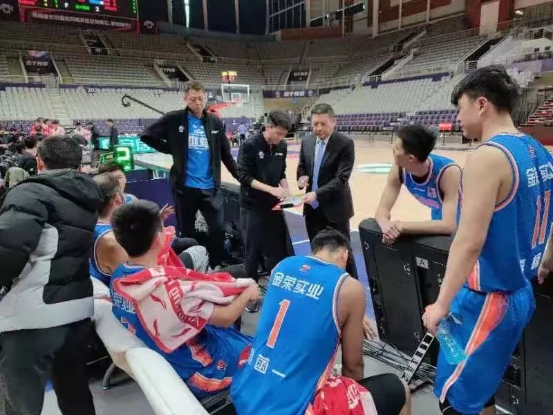 四川男篮主帅周金利离任 莫科将接任新赛季主教练